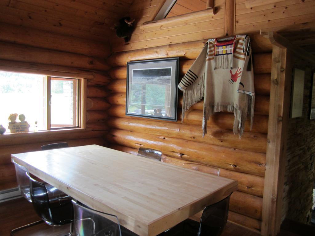 Ldr Lodge - Last Dollar Ranch Смитерс Номер фото