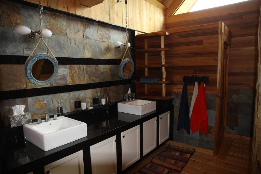 Ldr Lodge - Last Dollar Ranch Смитерс Экстерьер фото