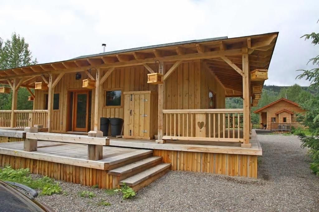 Ldr Lodge - Last Dollar Ranch Смитерс Экстерьер фото